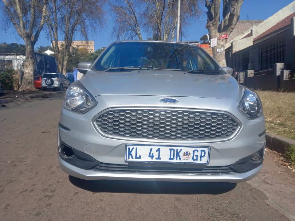 2018 Ford Figo Sedan 1.5 Petrol, Manual, Silver,