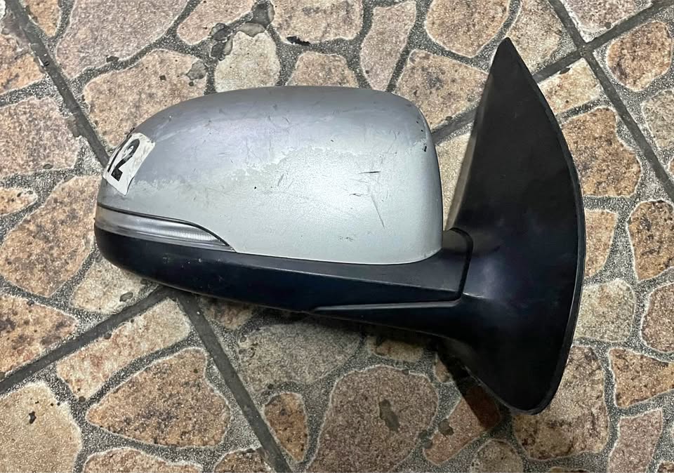 Kia Picanto side mirror 2013 - Private Seller Kia Picanto side mirror 2013 - Private Seller