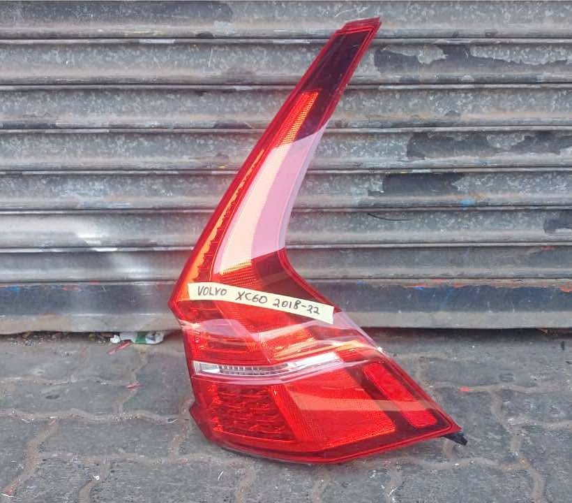 VOLVO XC60 taillight - Private Seller VOLVO XC60 taillight - Private Seller