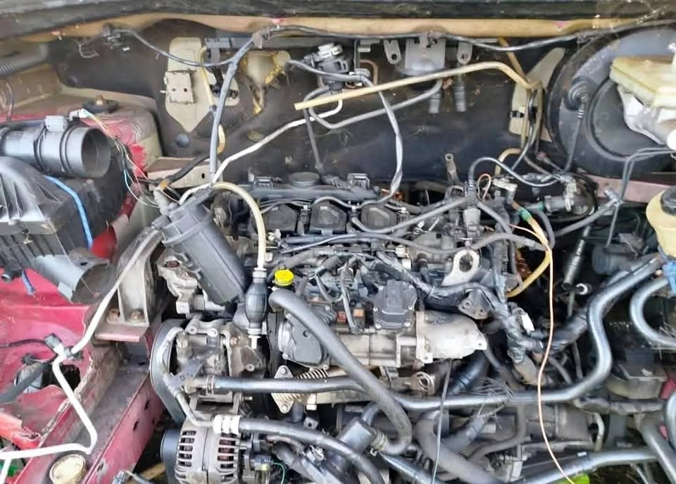 Renault Mascotte Mt9 D6 engine with pump injectors no turbine Bosch system