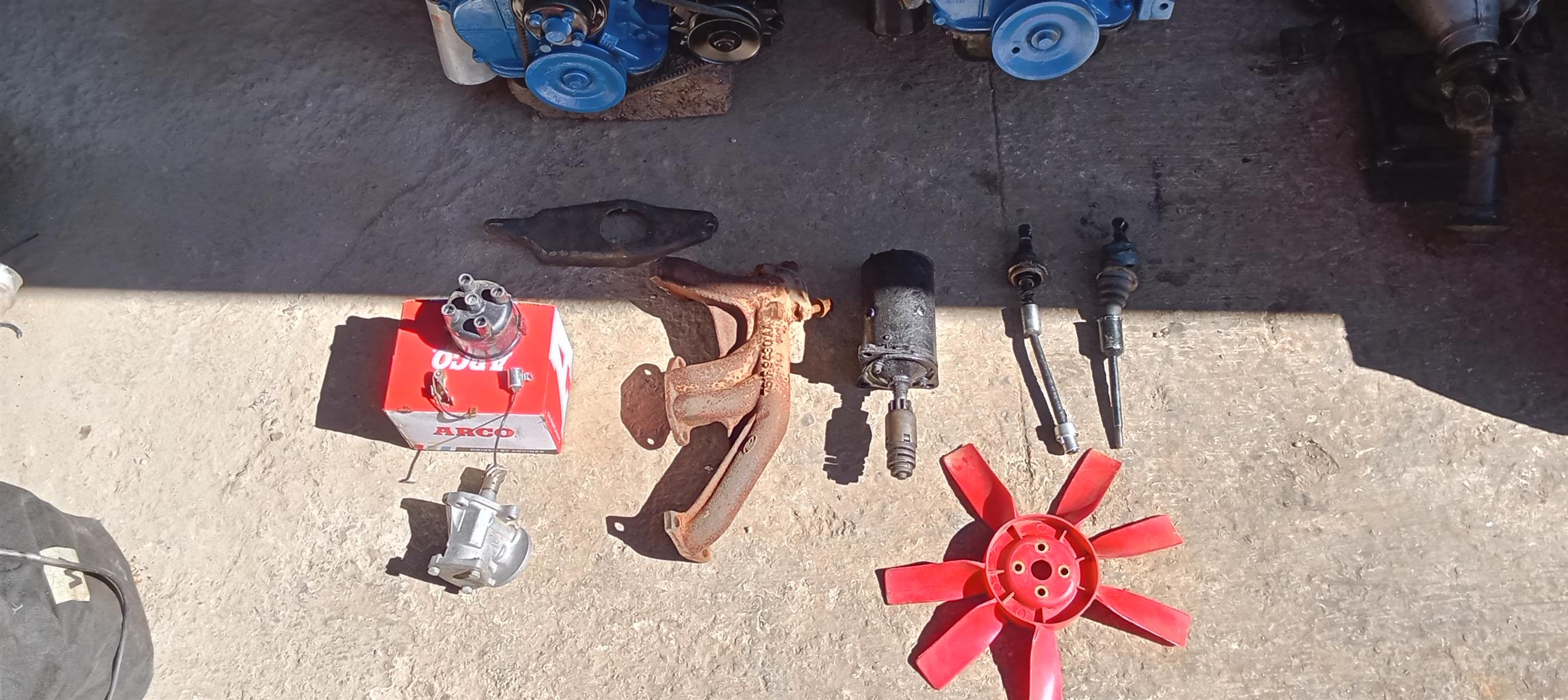 Ford 1600 crossflow engine and 4 speed gearbox X2 in stock running - Private Seller Ford 1600 crossflow engine and 4 speed gearbox X2 in stock running - Private Seller