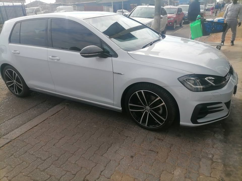 2018 Volkswagen Golf 7 1.5 GTD Automatic Sunroof leather seat and Service history