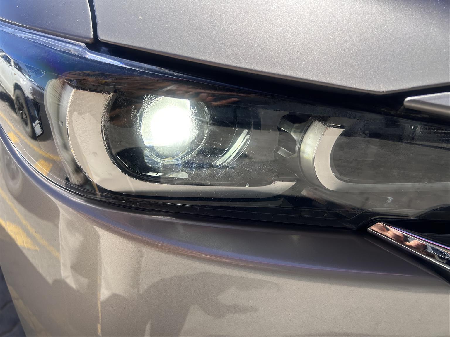 Mazda cx5 2025 LED Headlight - Private Seller Mazda cx5 2025 LED Headlight - Private Seller
