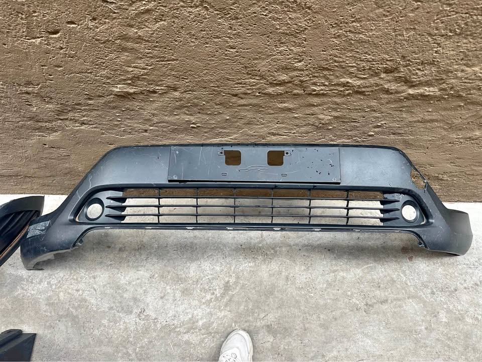 Toyota Corolla cross lower bumper grille - Private Seller Toyota Corolla cross lower bumper grille - Private Seller