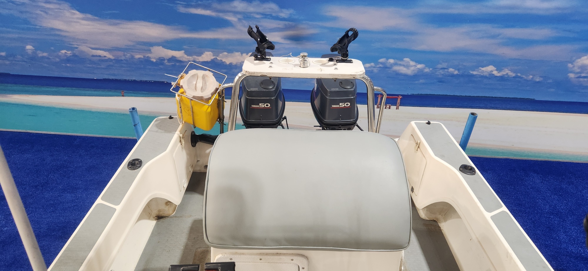 CONCEPT 16 FT ON TRAILER 2 X 50 HP YAMAHA TRIMS