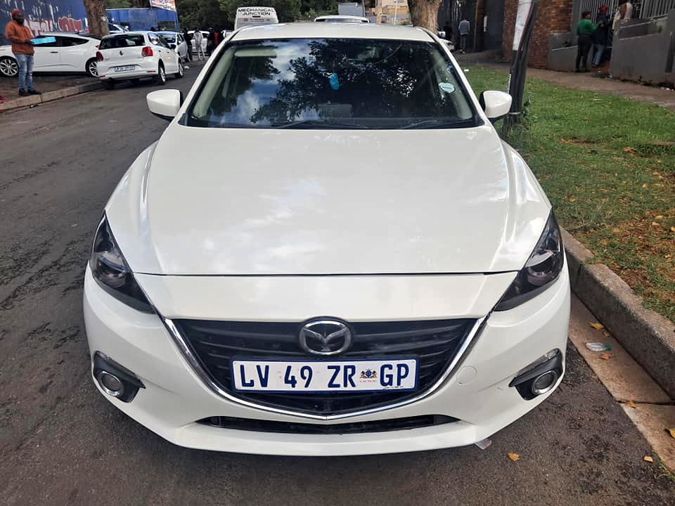 Mazda 3 Dynamic 1.5 2015 for sale
