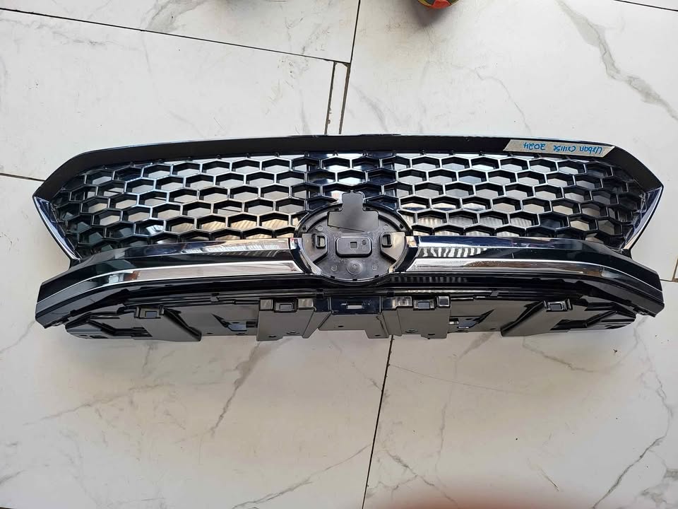 2024 Toyota Uban cruise front grill for sale - Private Seller 2024 Toyota Uban cruise front grill for sale - Private Seller