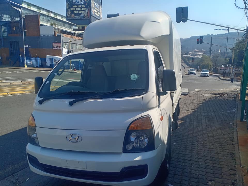 2017 Hyundai H100 2.6 Manual Diesel White