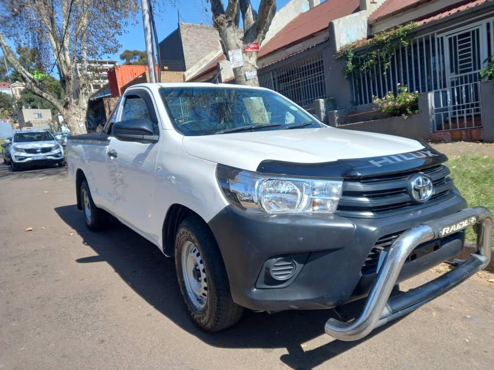 2019 Toyota Hilux Single Cab 2.0 VVTi Petrol, Manual, White, 90000kms