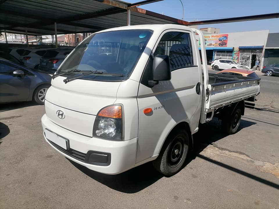 2015 Hyundai H100 2.6 Bakkie Diesel