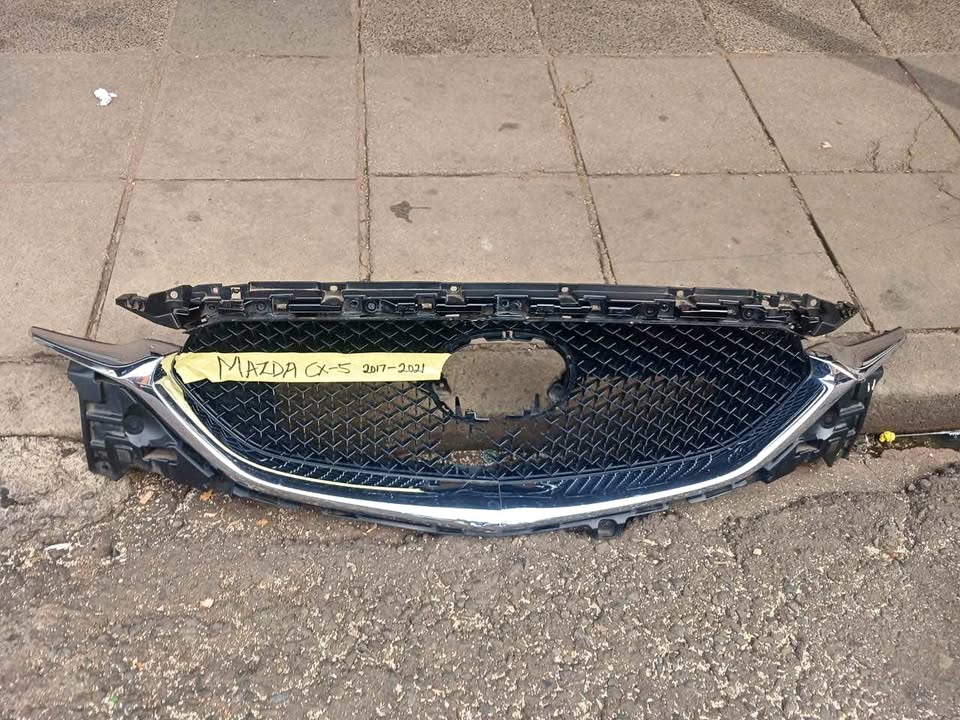 Mazda CX5 grille - Private Seller Mazda CX5 grille - Private Seller