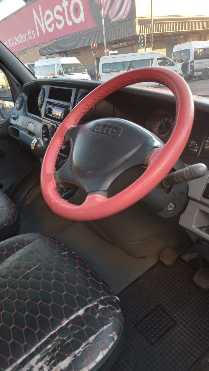 Iveco daily 22seater