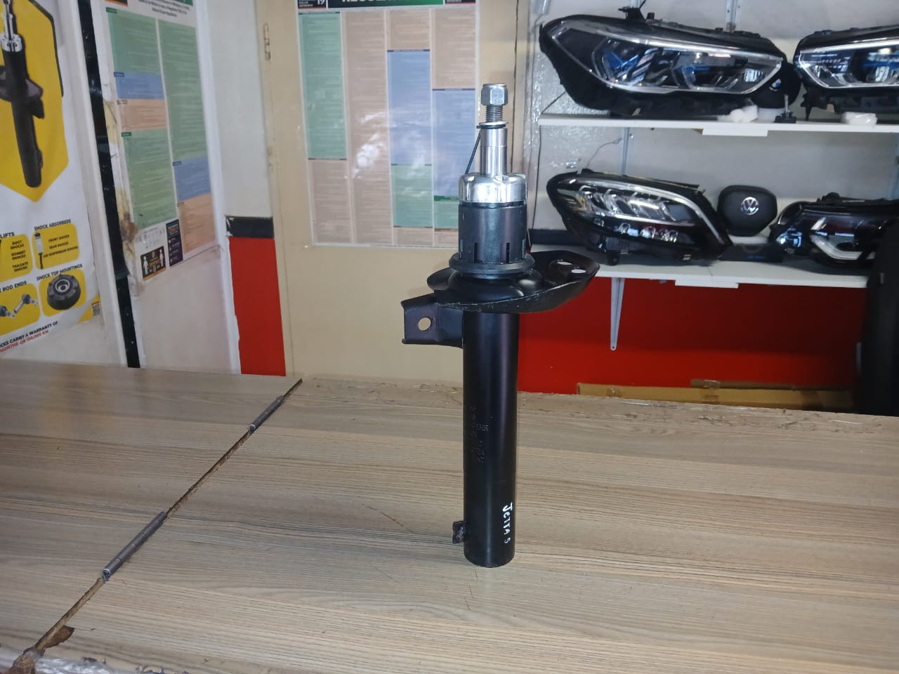 2004 VW JETTA 5 FRONT SHOCK ABSORBER FOR SALE - Private Seller 2004 VW JETTA 5 FRONT SHOCK ABSORBER FOR SALE - Private Seller