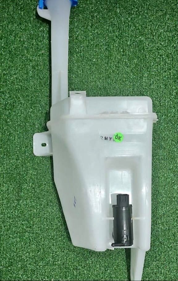 DATSUN GO WINDSCREEN WASHER BOTTLE - Private Seller DATSUN GO WINDSCREEN WASHER BOTTLE - Private Seller