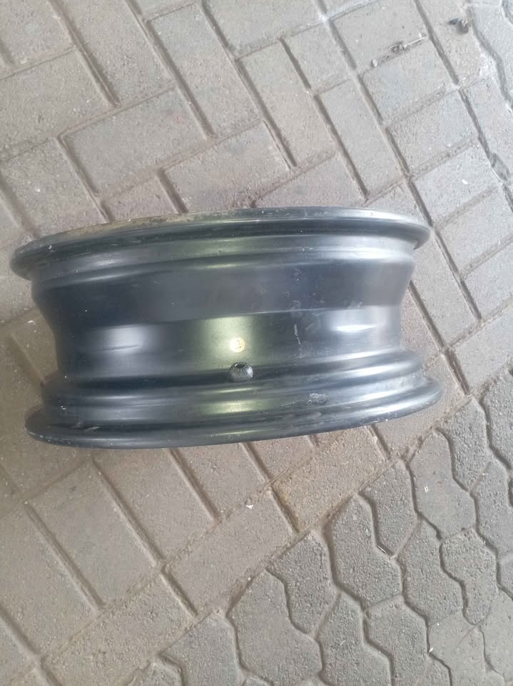 Renault Kiger 16 rims - Private Seller