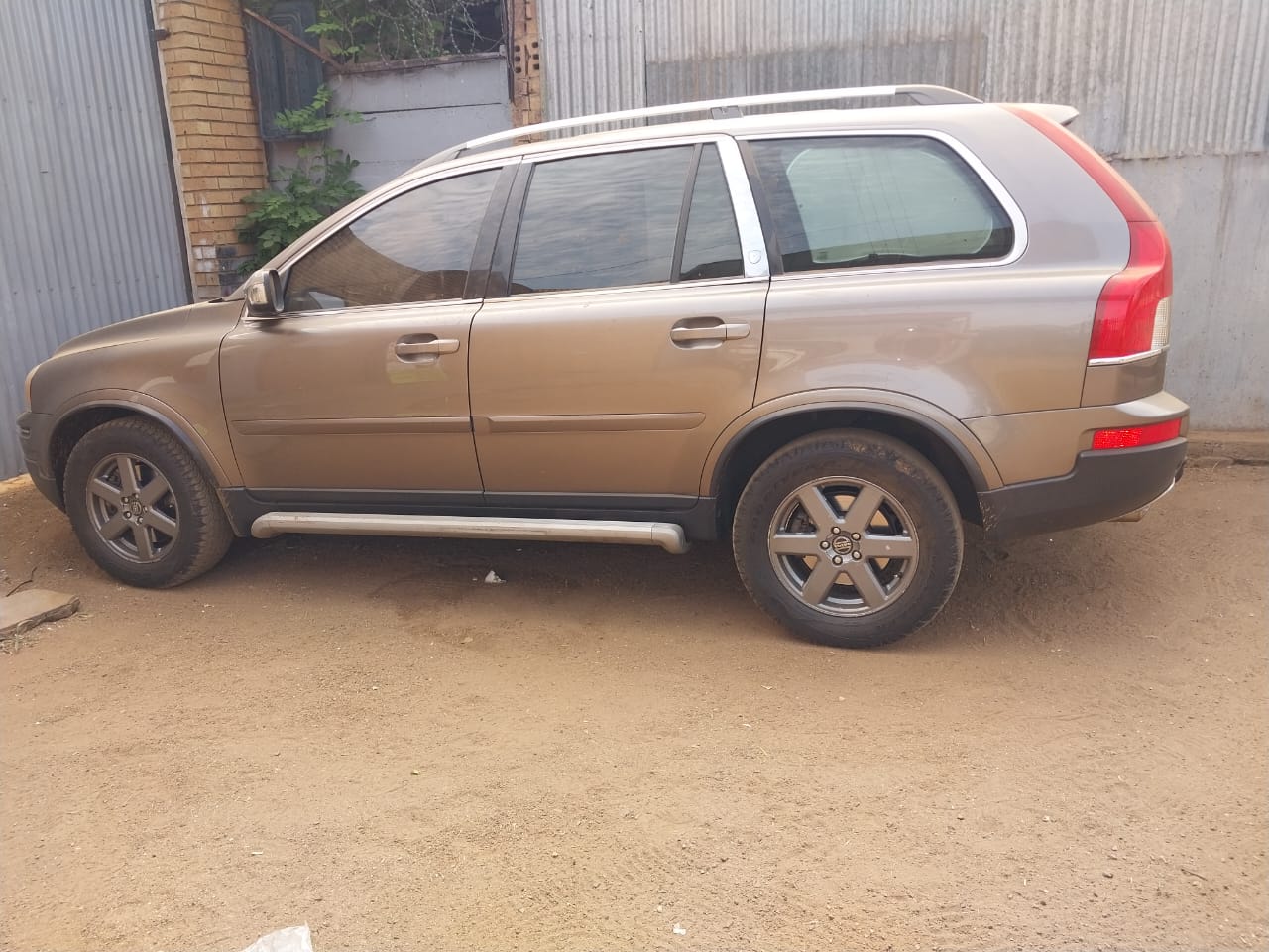Volvo XC90 V8 2008 stripping for spares - Private Seller