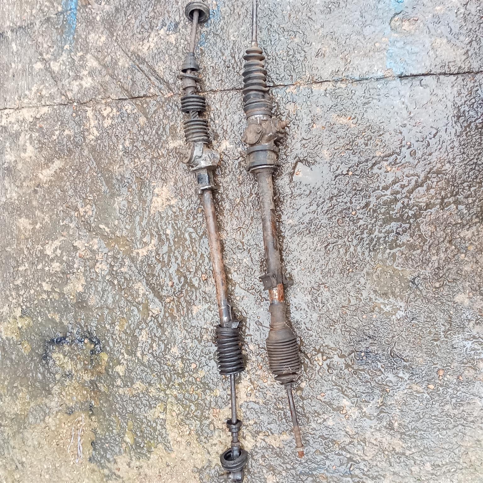 Toyota madanuza Steering racks - Private Seller Toyota madanuza Steering racks - Private Seller