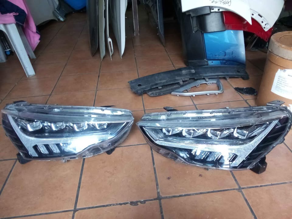 Haval Julion Headlights both sides (Clean) - Private Seller