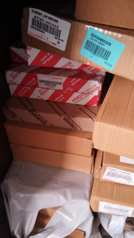 ORIGINAL TOYOTA / SUZUKI FILTERS & GEARKNOBS - Private Seller ORIGINAL TOYOTA / SUZUKI FILTERS & GEARKNOBS - Private Seller