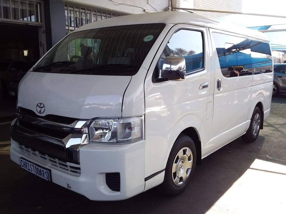 2017 Toyota Quantum 10-seater 2017