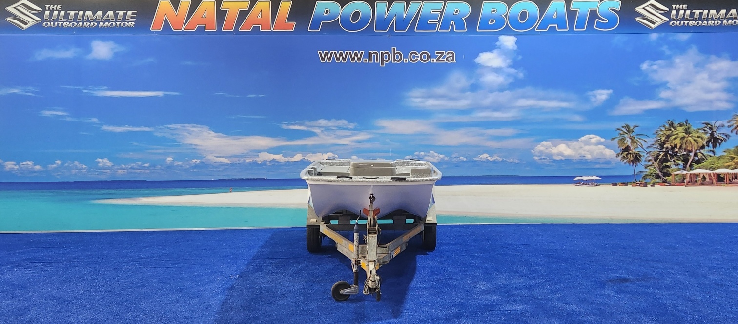 TUG 20 NEW STYLE  ON TRAILER