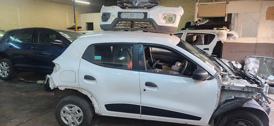 Renault kwid stripping for spare - Private Seller Renault kwid stripping for spare - Private Seller
