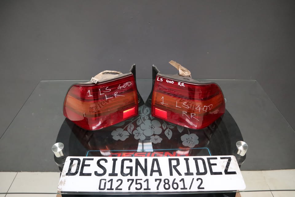 LEXUS 1 LS400 TAIL LIGHTS - Private Seller