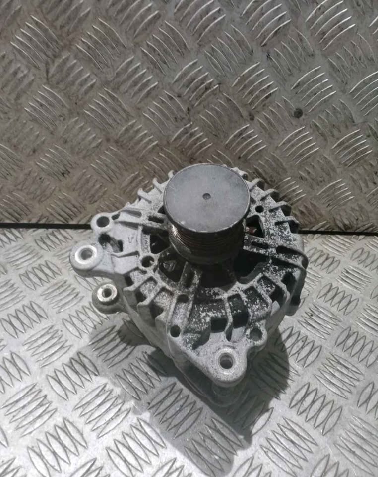 Audi 2.0tdi Q5 A4 Alternator - Private Seller