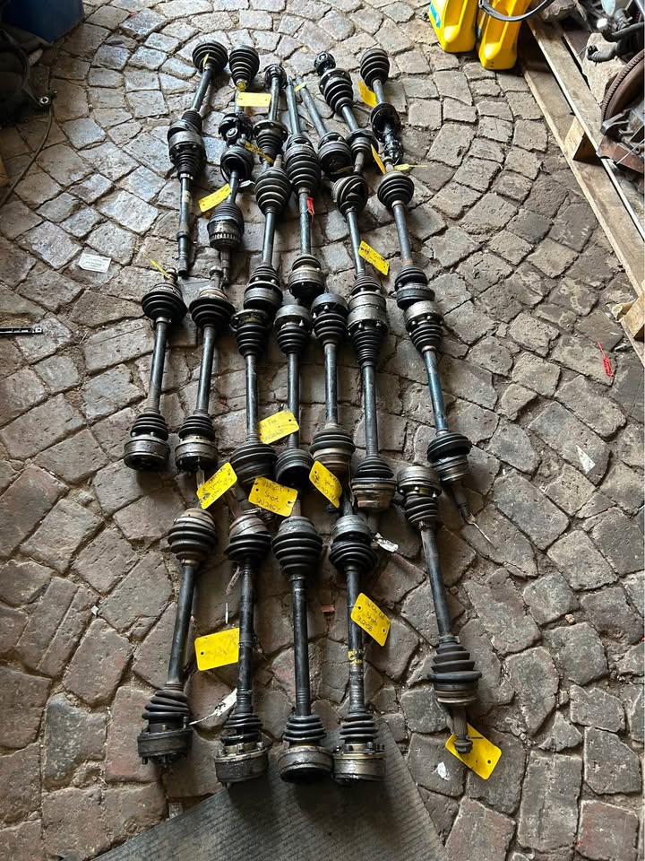 VW Golf MK 1/Polo Playa/Classic/Fox/Caddy Left CV Shafts For Sale - Private Seller VW Golf MK 1/Polo Playa/Classic/Fox/Caddy Left CV Shafts For Sale - Private Seller