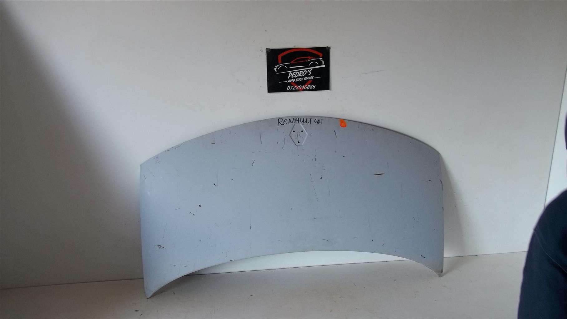 Renault Clio 3 Bonnet - Private Seller Renault Clio 3 Bonnet - Private Seller