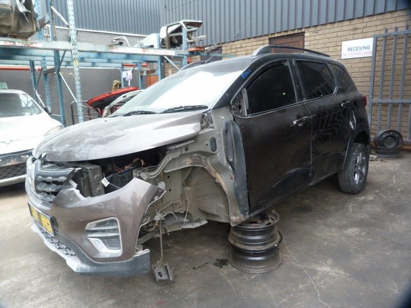 Renault Triber 1.0 Manual B4DA - 2022 SPARESBOYZ STRIPPING FOR SPARES - Private Seller Renault Triber 1.0 Manual B4DA - 2022 SPARESBOYZ STRIPPING FOR SPARES - Private Seller