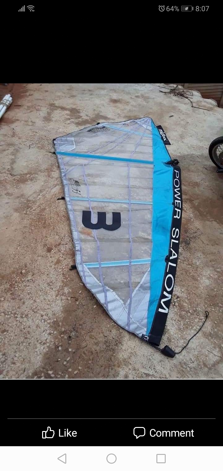 Windsurfer with extra sails for sale, great condition 