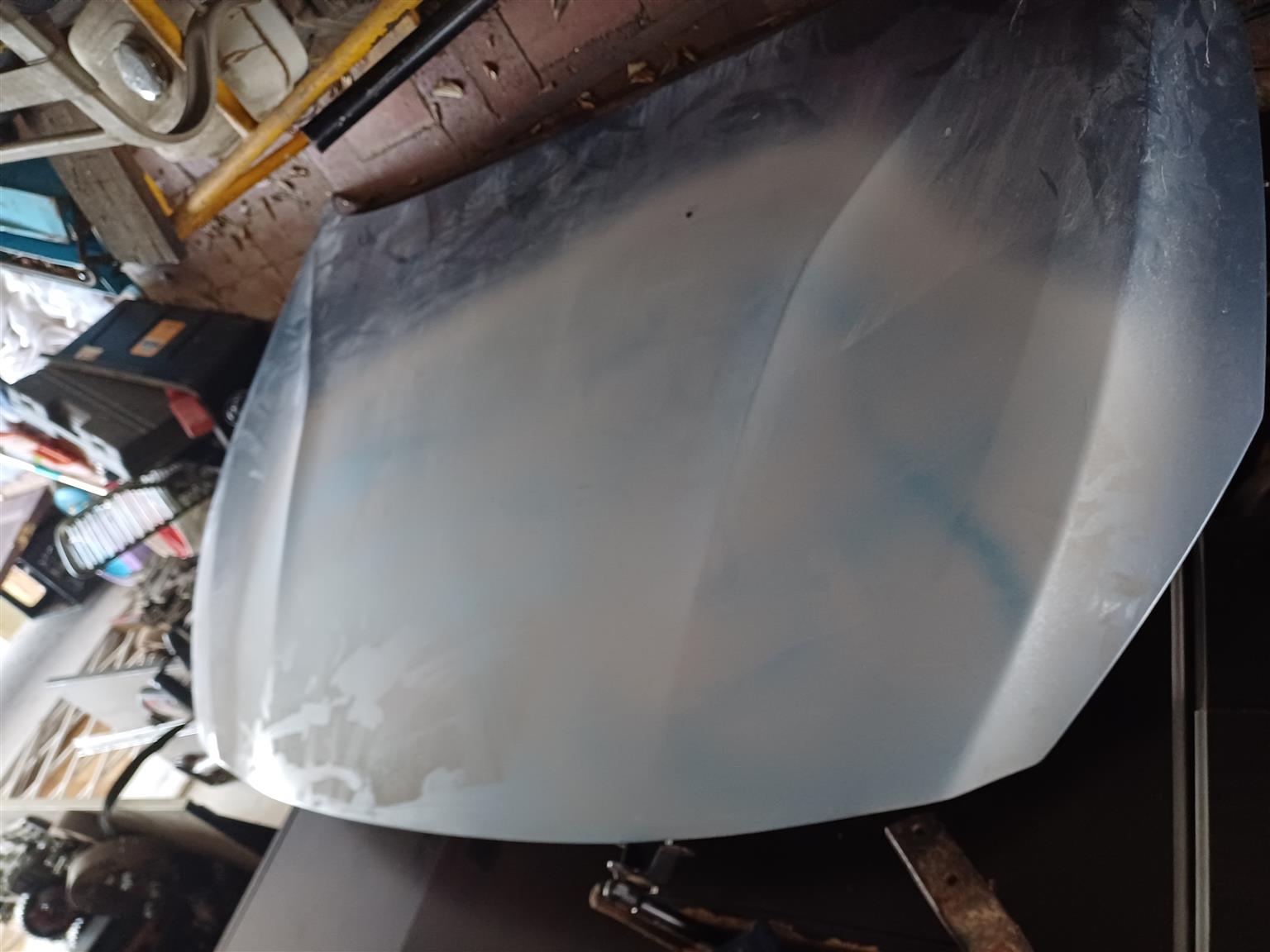 2015 Volvo V40 bonnet - Private Seller 2015 Volvo V40 bonnet - Private Seller