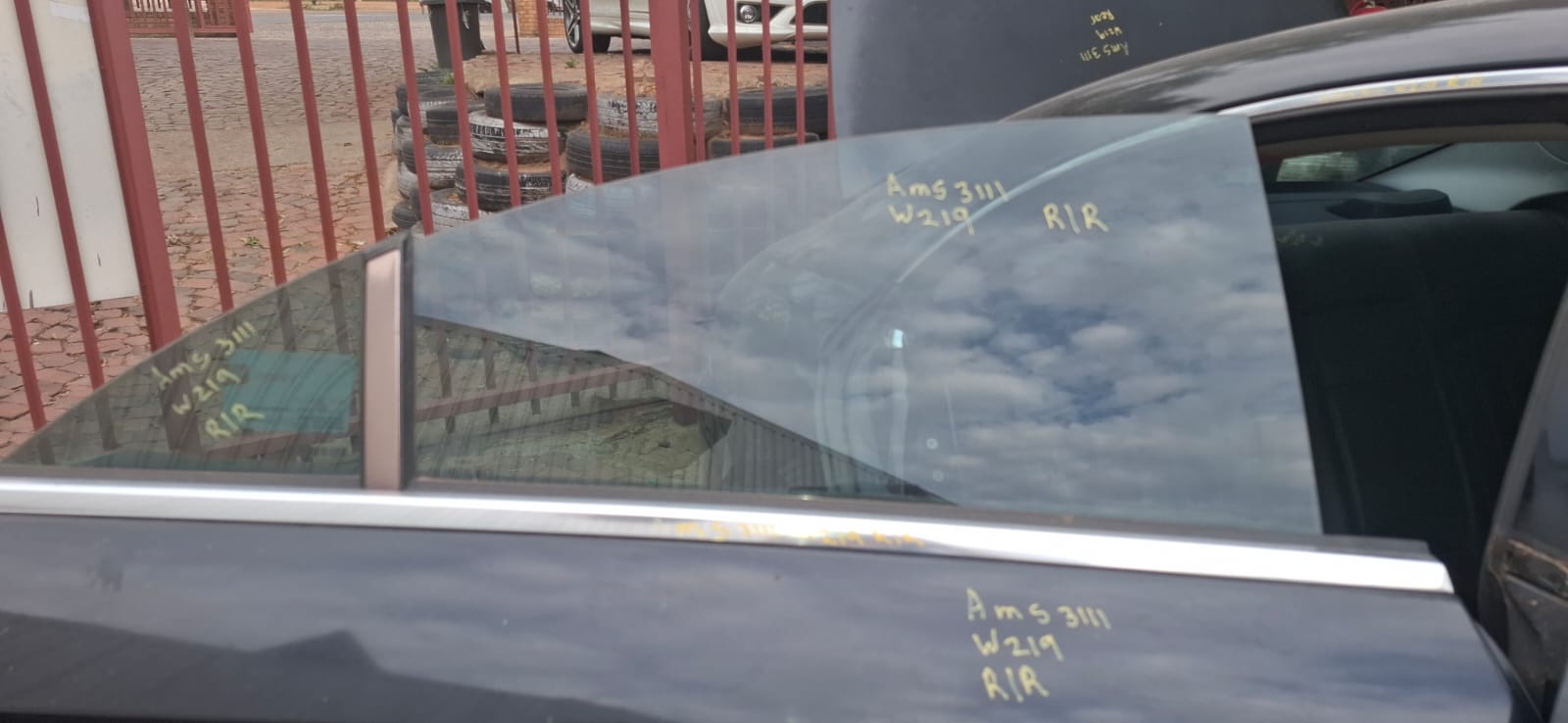Mercedes CLS350 W219 Door Glass for sale