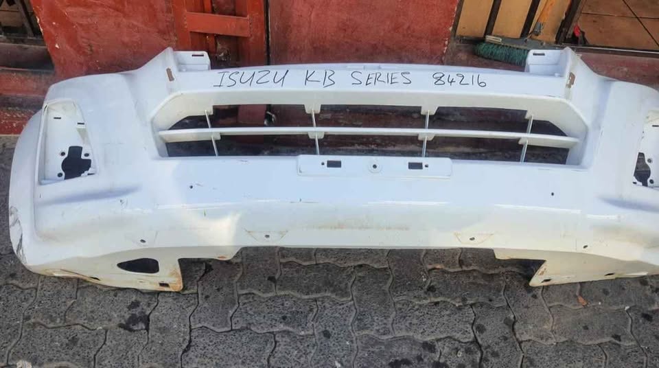 Isuzu KB Series Bakkie Front Bumper. - Private Seller Isuzu KB Series Bakkie Front Bumper. - Private Seller