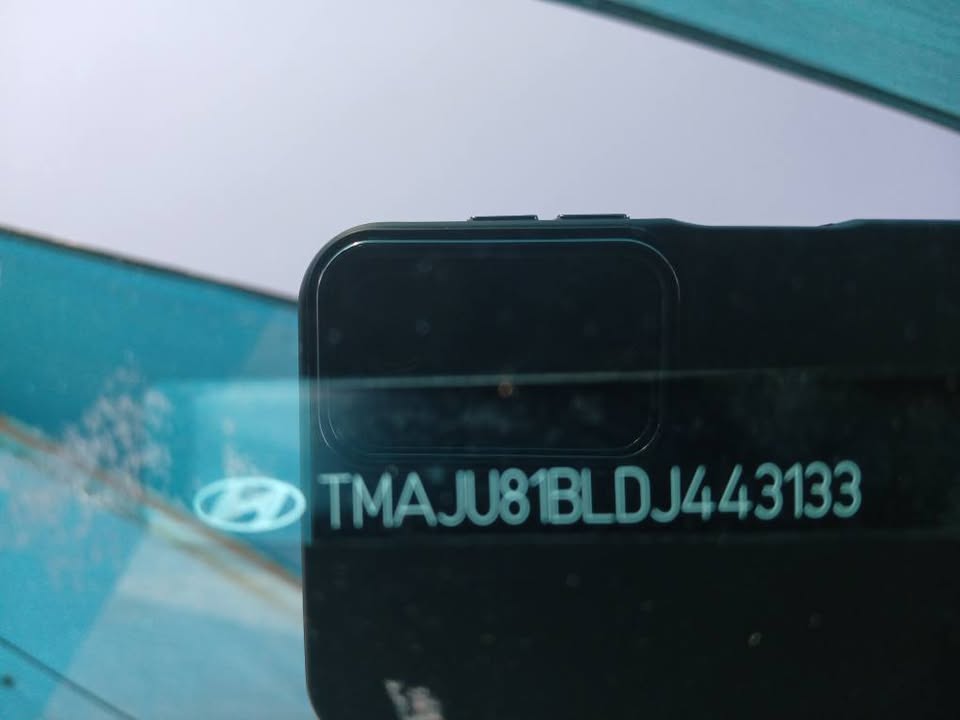2013 model Hyundai ix35 Executive hatchback Manuel Transmission petrol 2.0 engine capacity