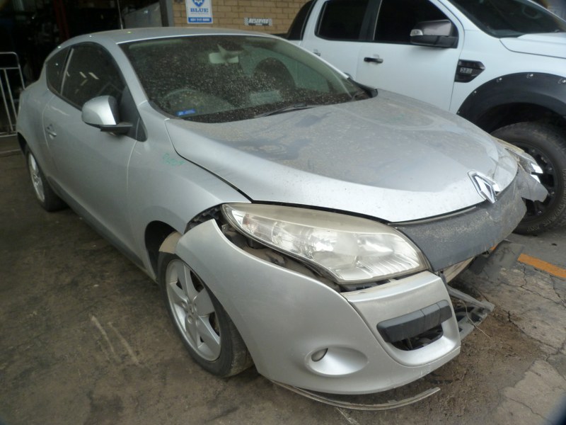 Renault Megane III 1.6 Dynamique Coupe Manual Silver - 2010 STRIPPING FOR SPARES - Private Seller Renault Megane III 1.6 Dynamique Coupe Manual Silver - 2010 STRIPPING FOR SPARES - Private Seller