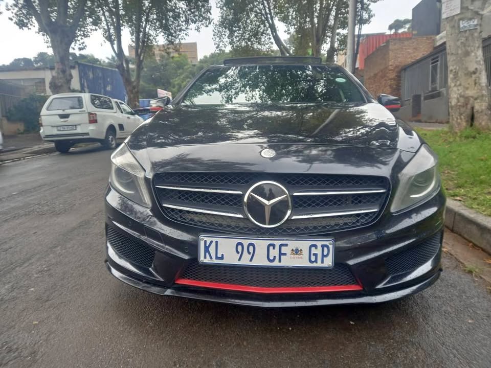 2015 Mercedes Benz A220D CDI  Automatic, Diesel AMG, Black,76000kms, Sunroof, Reverse Camera.