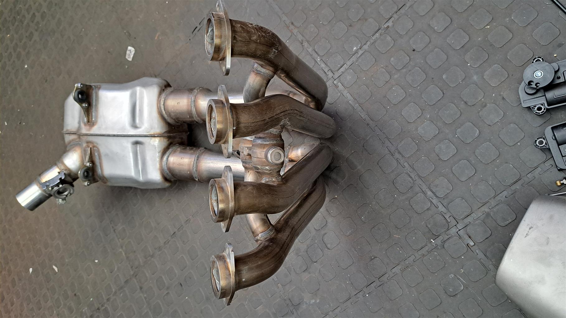 2017 BMW s1000 EXHAUST SYSTEM