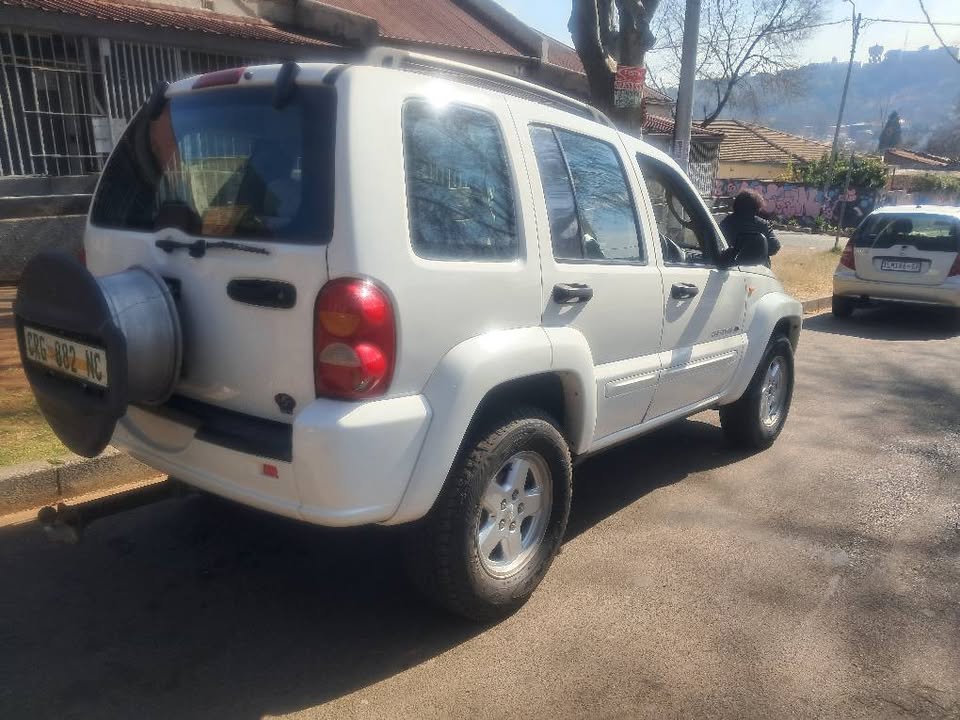 Jeep Cherokee 4x4 2.7 2003 Automatic