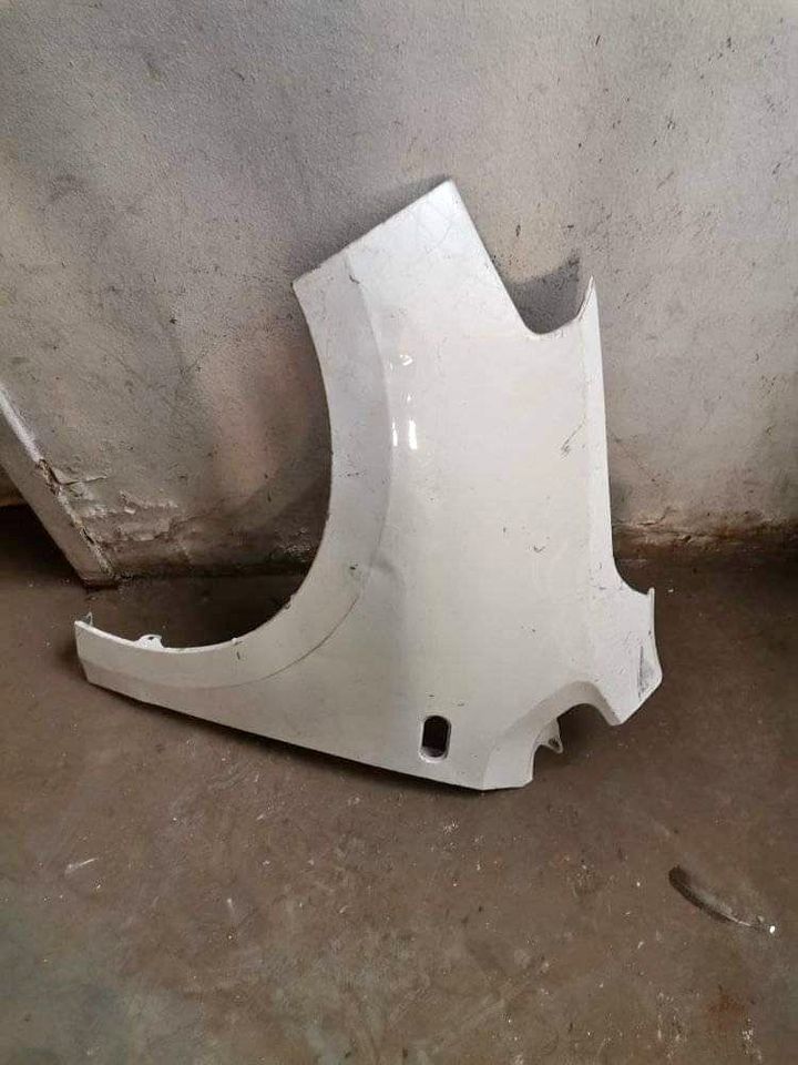 Vw Up Fender L New Shape At Bumper & Headlights Auto Parts - Private Seller Vw Up Fender L New Shape At Bumper & Headlights Auto Parts - Private Seller