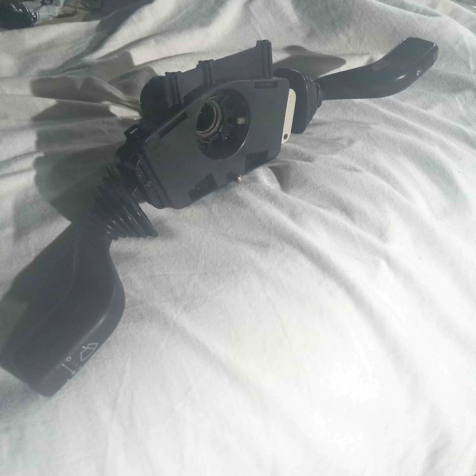 Opel corsa b series steering column combination switch - Private Seller Opel corsa b series steering column combination switch - Private Seller