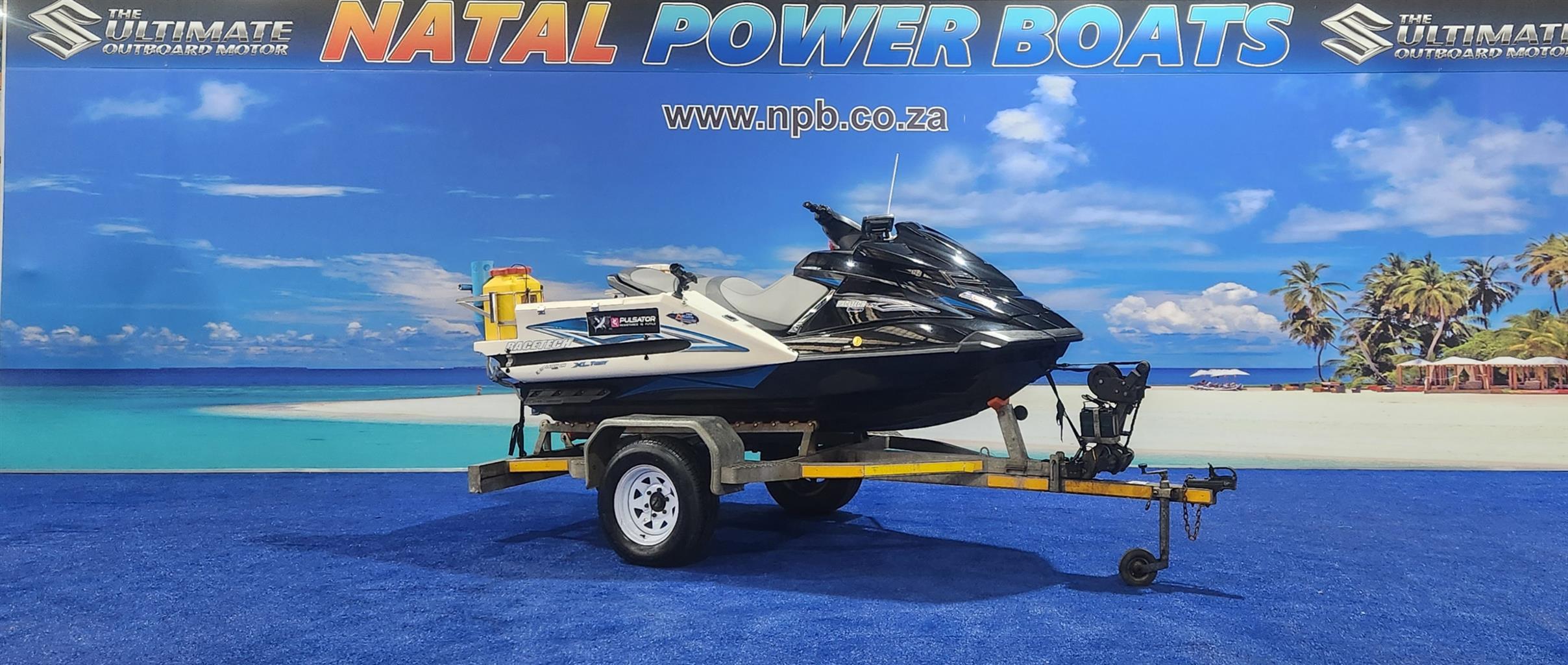 YAMAHA FX 1800 HO  4 STROKE ON TRAILER 2015 MODEL 383 HOUR FINANCE ARRANGED - Private Seller