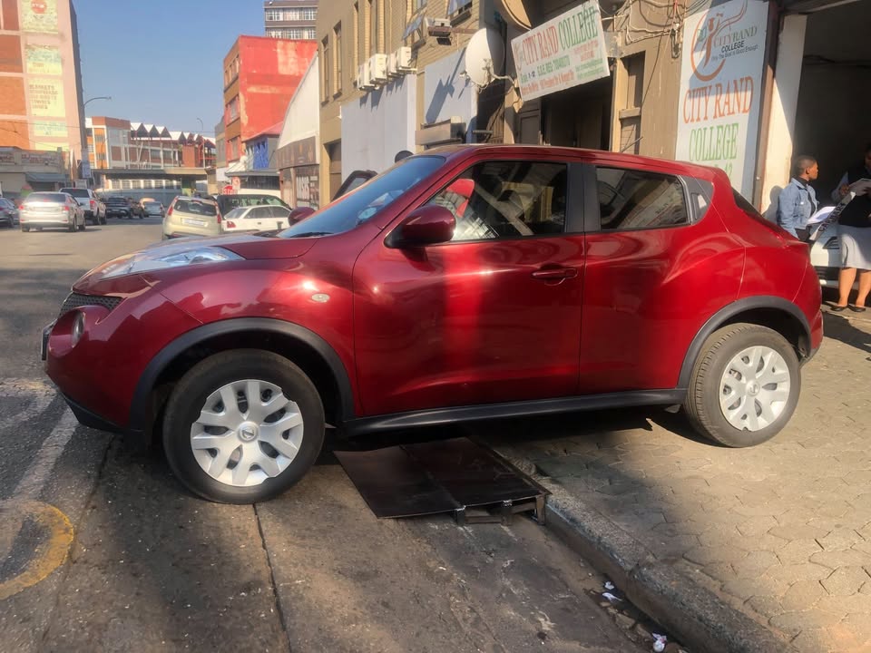 2012 NISSAN  JUKE 1.6