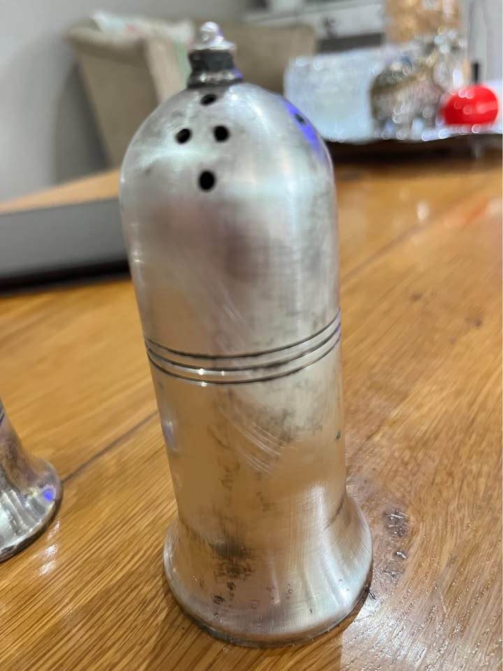Vintage Hotel Silver Sugar shaker Vintage Hotel Silver Sugar shaker