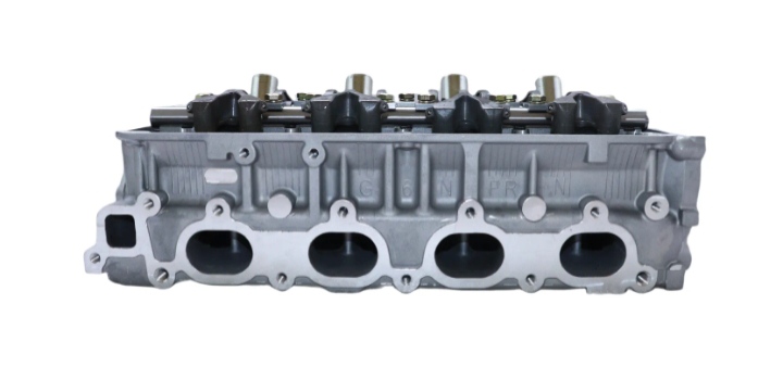 Cylinder head complete assembly new unused for Mitsubishi 2.4i 4G64 - Private Seller