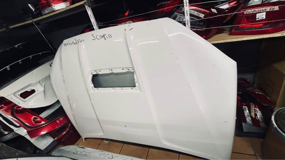 Mahindra Scorpio bonnet - Private Seller