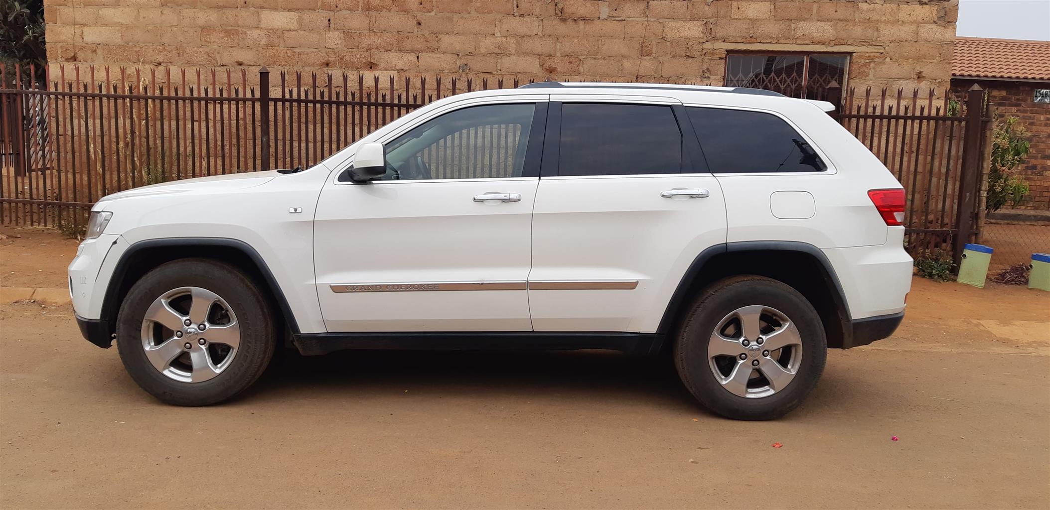 Used 2013 Jeep Grand Cherokee 3.0CRD Limited - Private Seller Used 2013 Jeep Grand Cherokee 3.0CRD Limited - Private Seller