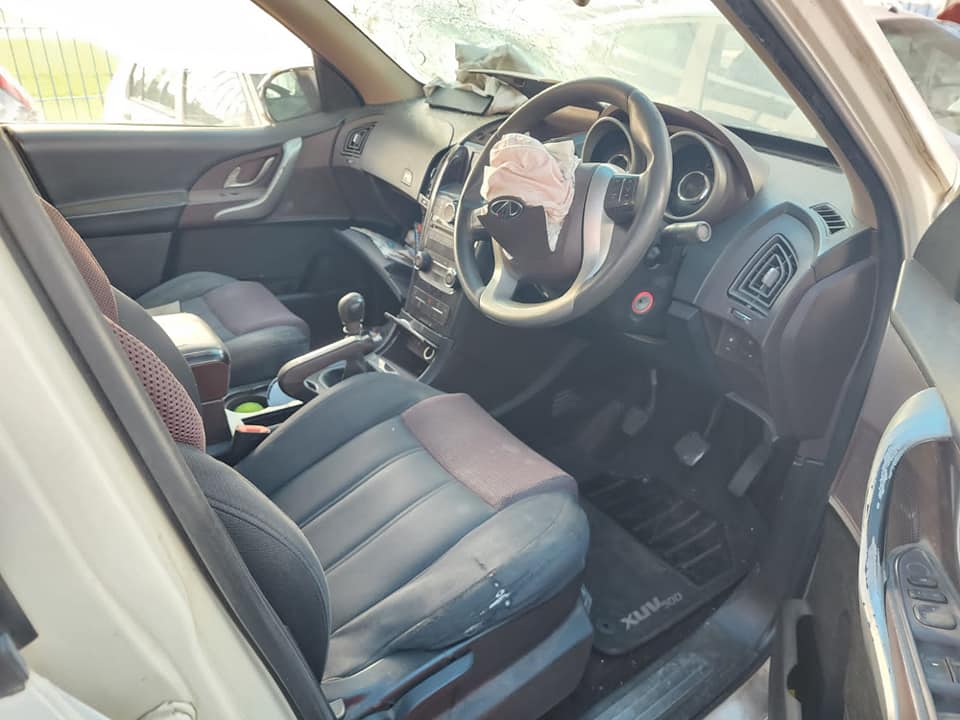 Mahindra XUV 500 Stripping For Spares - Private Seller Mahindra XUV 500 Stripping For Spares - Private Seller