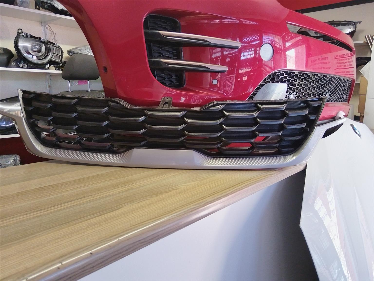 2022 KIA SELT0S MAIN GRILL WITH MOULDING AVAILABLE FOR SALE - Private Seller